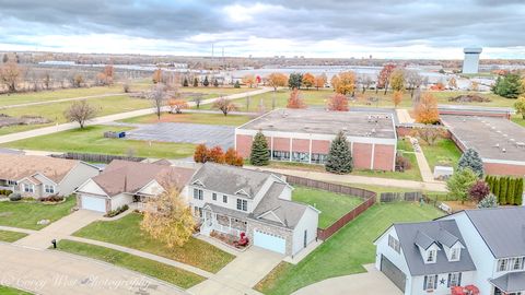 Tiny photo for 215 Saint Andrews Drive, DeKalb, IL 60115 (MLS # 12514160)