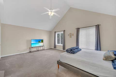 Tiny photo for 206 Albert Drive, Vernon Hills, IL 60061 (MLS # 12700680)