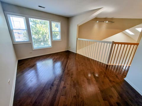 Tiny photo for 23 Willow Parkway, Buffalo Grove, IL 60089 (MLS # 12738876)
