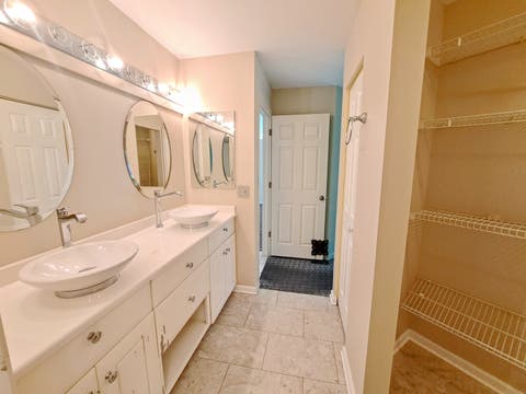 Tiny photo for 23 Willow Parkway, Buffalo Grove, IL 60089 (MLS # 12738876)