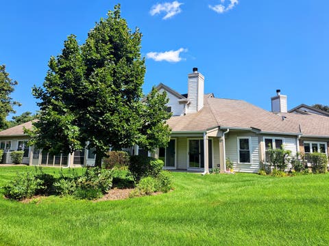 Tiny photo for 23 Willow Parkway, Buffalo Grove, IL 60089 (MLS # 12738876)