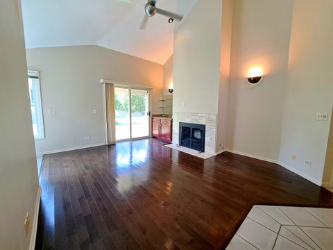 Tiny photo for 23 Willow Parkway, Buffalo Grove, IL 60089 (MLS # 12738876)