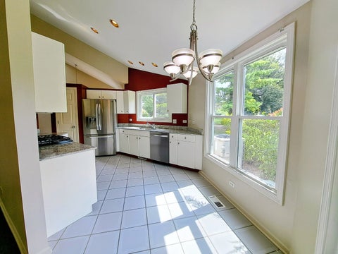 Tiny photo for 23 Willow Parkway, Buffalo Grove, IL 60089 (MLS # 12738876)
