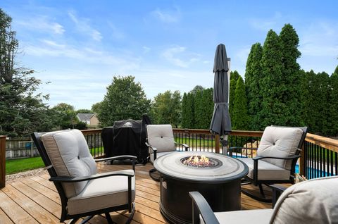 Tiny photo for 800 8th Street S, Eldridge, IA 52748 (MLS # 12558652)