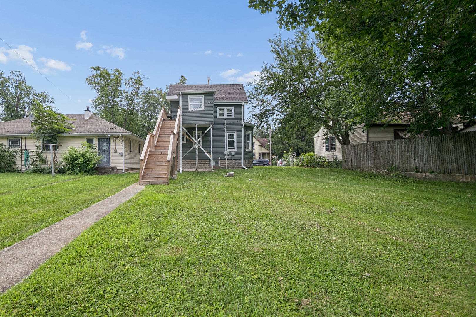 259 N Evergreen Avenue