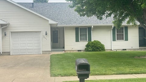 Photo of 1047 Kleemann Drive #1047, Clinton, IL 61727 (MLS # 12656763)