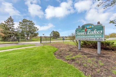 Tiny photo for 950 E Wilmette Road #325, Palatine, IL 60074 (MLS # 12575185)