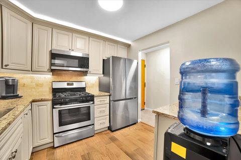 Tiny photo for 950 E Wilmette Road #325, Palatine, IL 60074 (MLS # 12575185)