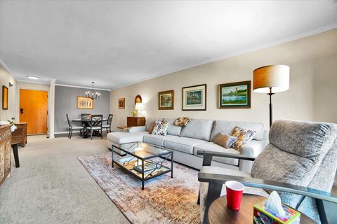 Tiny photo for 950 E Wilmette Road #325, Palatine, IL 60074 (MLS # 12575185)