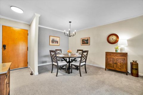 Tiny photo for 950 E Wilmette Road #325, Palatine, IL 60074 (MLS # 12575185)
