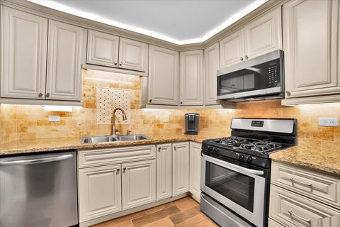 Tiny photo for 950 E Wilmette Road #325, Palatine, IL 60074 (MLS # 12575185)