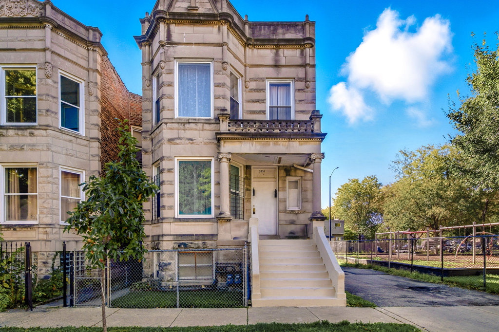 3851 W Lexington Street