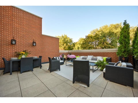 Tiny photo for 2232 N Janssen Avenue, Chicago, IL 60614 (MLS # 12776981)