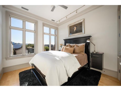 Tiny photo for 2232 N Janssen Avenue, Chicago, IL 60614 (MLS # 12776981)