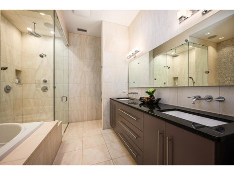 Tiny photo for 2232 N Janssen Avenue, Chicago, IL 60614 (MLS # 12776981)
