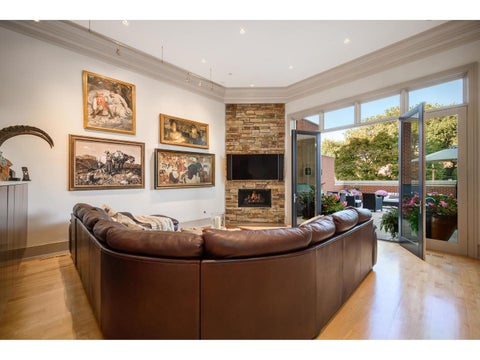 Tiny photo for 2232 N Janssen Avenue, Chicago, IL 60614 (MLS # 12776981)