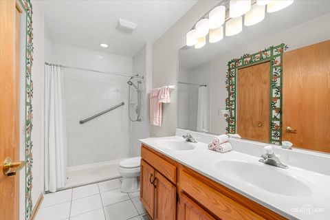 Tiny photo for 840 Havenshire Road, Naperville, IL 60565 (MLS # 12627068)