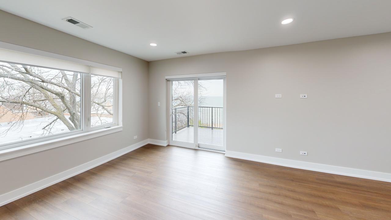 550 Sheridan Square 204