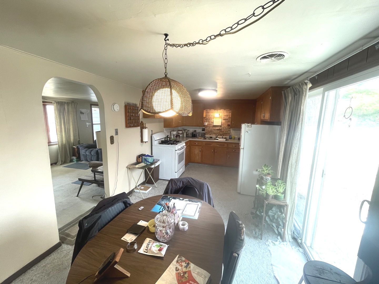 250 N Levasseur Avenue