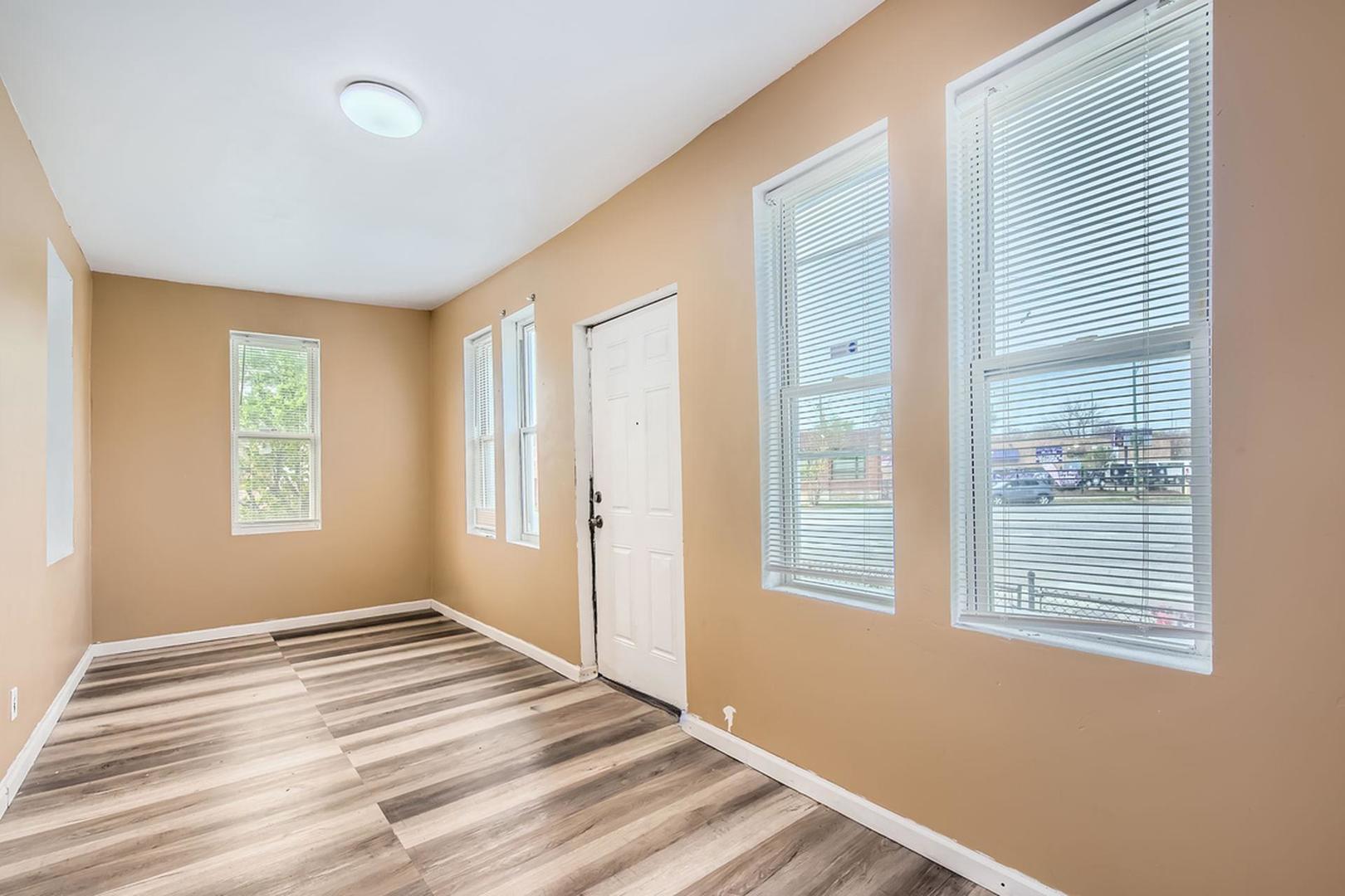 8151 S Bennett Avenue