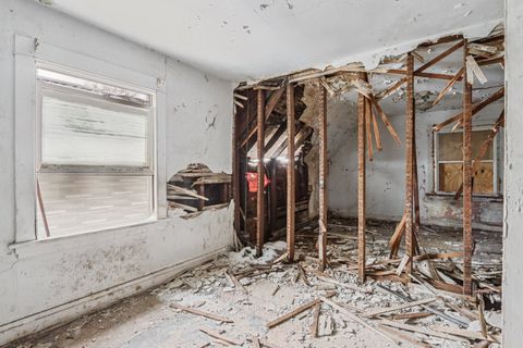 Tiny photo for 611 S 13th Avenue, Maywood, IL 60153 (MLS # 12527265)