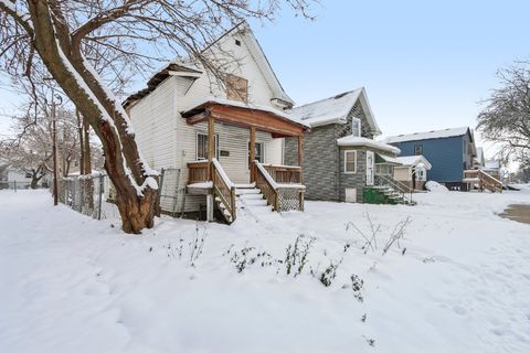 Tiny photo for 611 S 13th Avenue, Maywood, IL 60153 (MLS # 12527265)