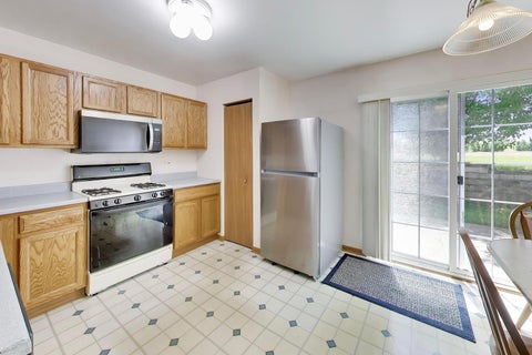 Tiny photo for 931 E Savannah Drive, Romeoville, IL 60446 (MLS # 12690138)