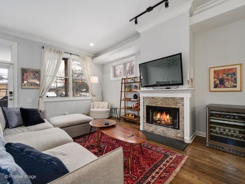 Tiny photo for 1412 N Hoyne Avenue #1C, Chicago, IL 60622 (MLS # 12613808)