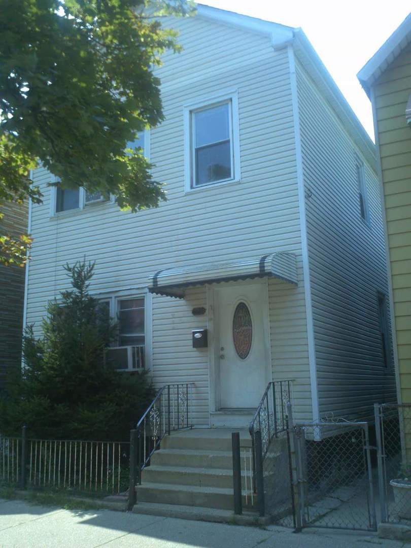 Photo 1 of 6 — 4824 S Hermitage Avenue, Chicago, IL 60609