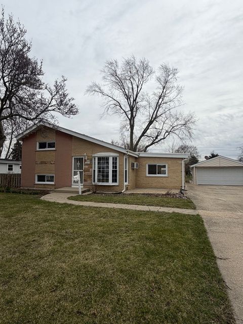 Tiny photo for 327 Morse Drive, Northlake, IL 60164 (MLS # 12601039)