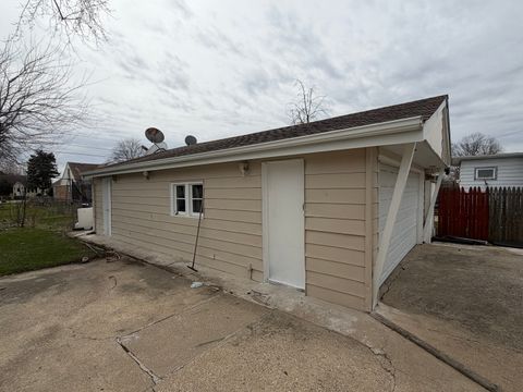 Tiny photo for 327 Morse Drive, Northlake, IL 60164 (MLS # 12601039)