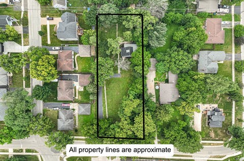 Tiny photo for 28 S Richmond Avenue, Westmont, IL 60559 (MLS # 12713776)
