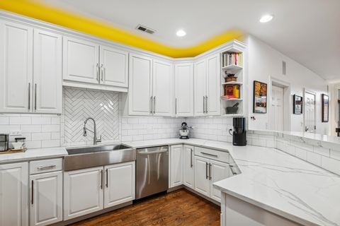 Tiny photo for 453 N May Street #2N, Chicago, IL 60642 (MLS # 12481325)