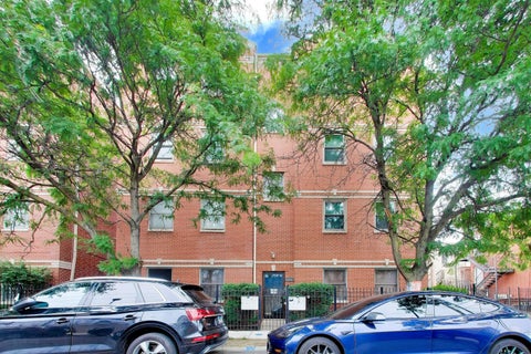Photo of 519 S Maplewood Avenue #4N, Chicago, IL 60612 (MLS # 12745351)