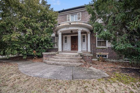 4959 S Greenwood Avenue Chicago IL 60615