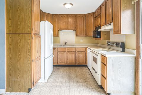 Tiny photo for 1203 Mount Vernon Drive, Bloomington, IL 61704 (MLS # 12623942)