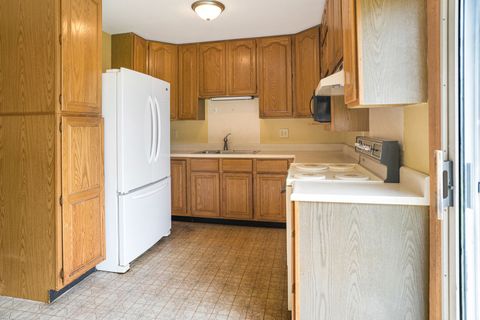 Tiny photo for 1203 Mount Vernon Drive, Bloomington, IL 61704 (MLS # 12623942)