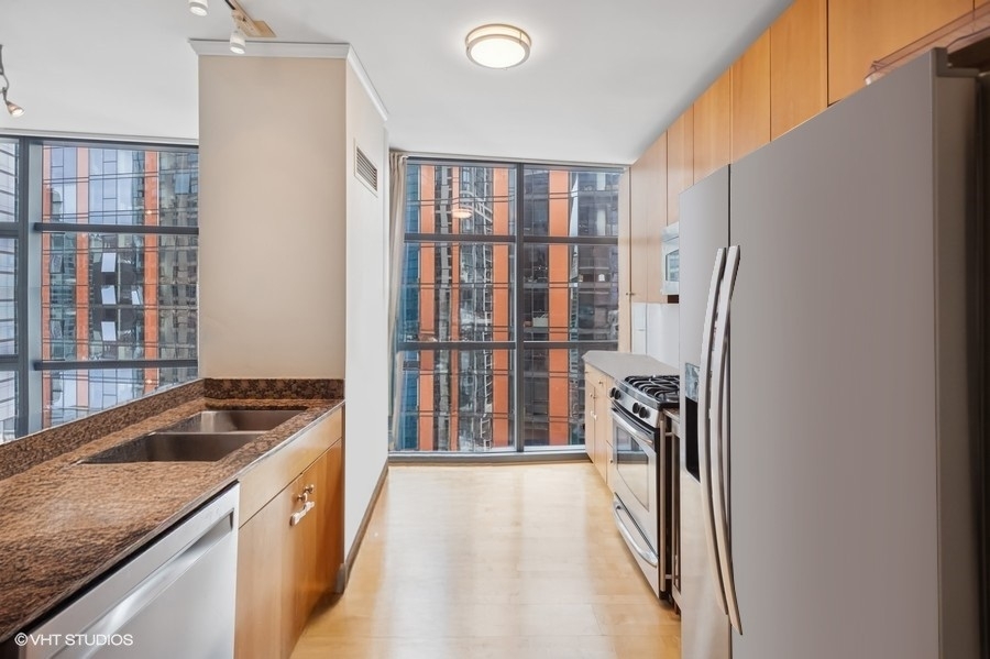 201 N Westshore Drive 2608