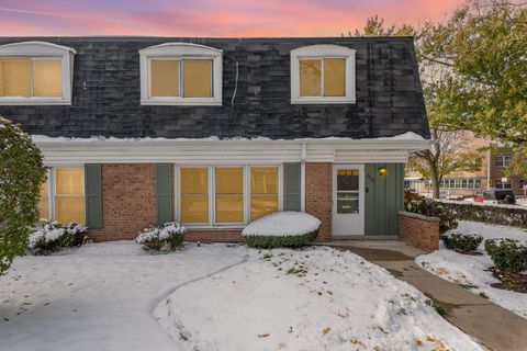 2335 W GREENLEAF Avenue Chicago IL 60645