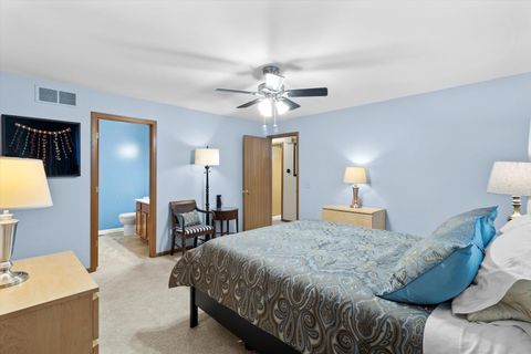 Tiny photo for 1017 Brookdale Drive, Carpentersville, IL 60110 (MLS # 12522275)