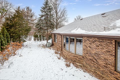 Tiny photo for 6729 W Menominee Parkway, Palos Heights, IL 60463 (MLS # 12577443)