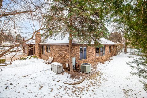 Tiny photo for 6729 W Menominee Parkway, Palos Heights, IL 60463 (MLS # 12577443)