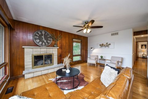 Tiny photo for 41W331 Empire Road, St. Charles, IL 60175 (MLS # 12595319)