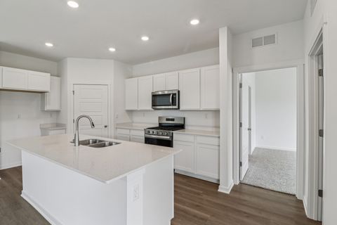 Tiny photo for 2526 Redwood Trail, Wonder Lake, IL 60097 (MLS # 12493173)