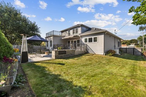 Tiny photo for 333 W Potomac Avenue, Lombard, IL 60148 (MLS # 12504901)