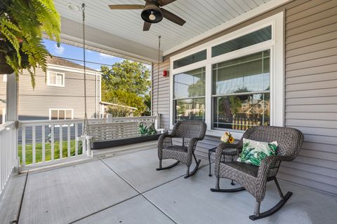 Tiny photo for 333 W Potomac Avenue, Lombard, IL 60148 (MLS # 12504901)