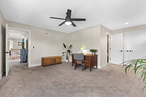 Tiny photo for 333 W Potomac Avenue, Lombard, IL 60148 (MLS # 12504901)