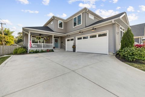 Tiny photo for 333 W Potomac Avenue, Lombard, IL 60148 (MLS # 12504901)