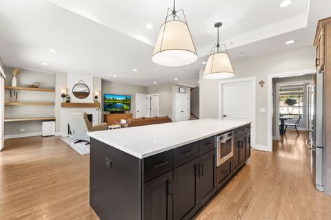 Tiny photo for 333 W Potomac Avenue, Lombard, IL 60148 (MLS # 12504901)