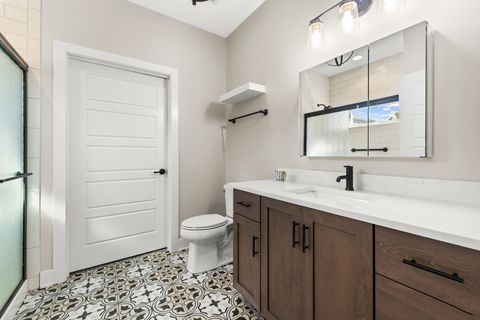 Tiny photo for 333 W Potomac Avenue, Lombard, IL 60148 (MLS # 12504901)